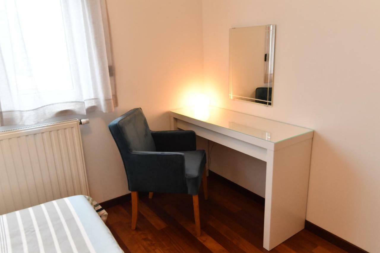 City Penthouse Vita Pula Exterior foto