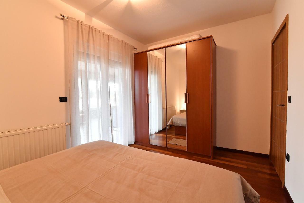 City Penthouse Vita Pula Exterior foto