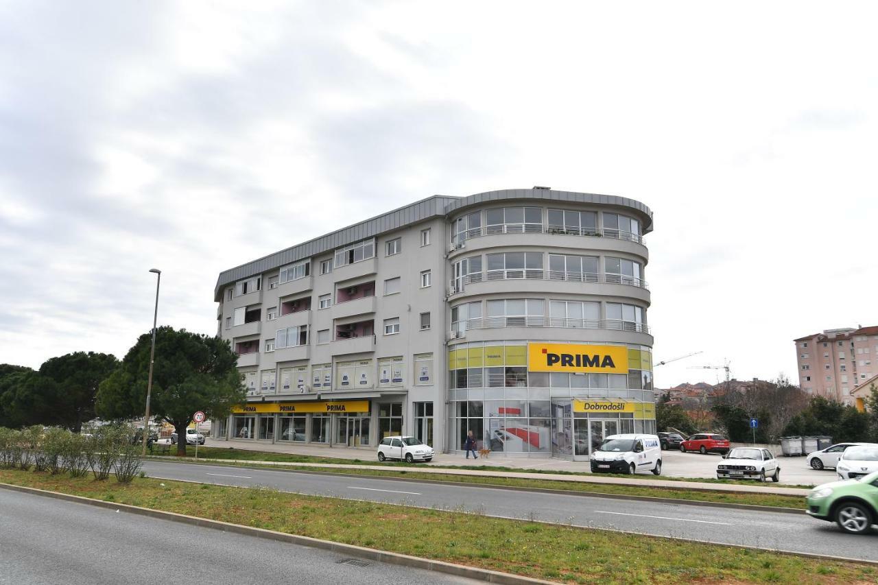 City Penthouse Vita Pula Exterior foto